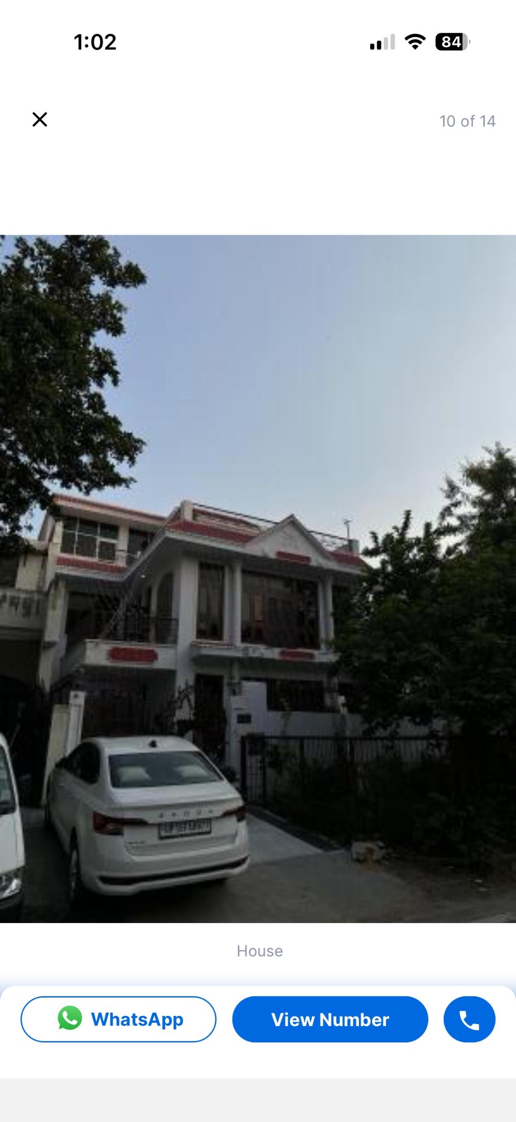 4 BHK in Beta2, Noida, photo 1