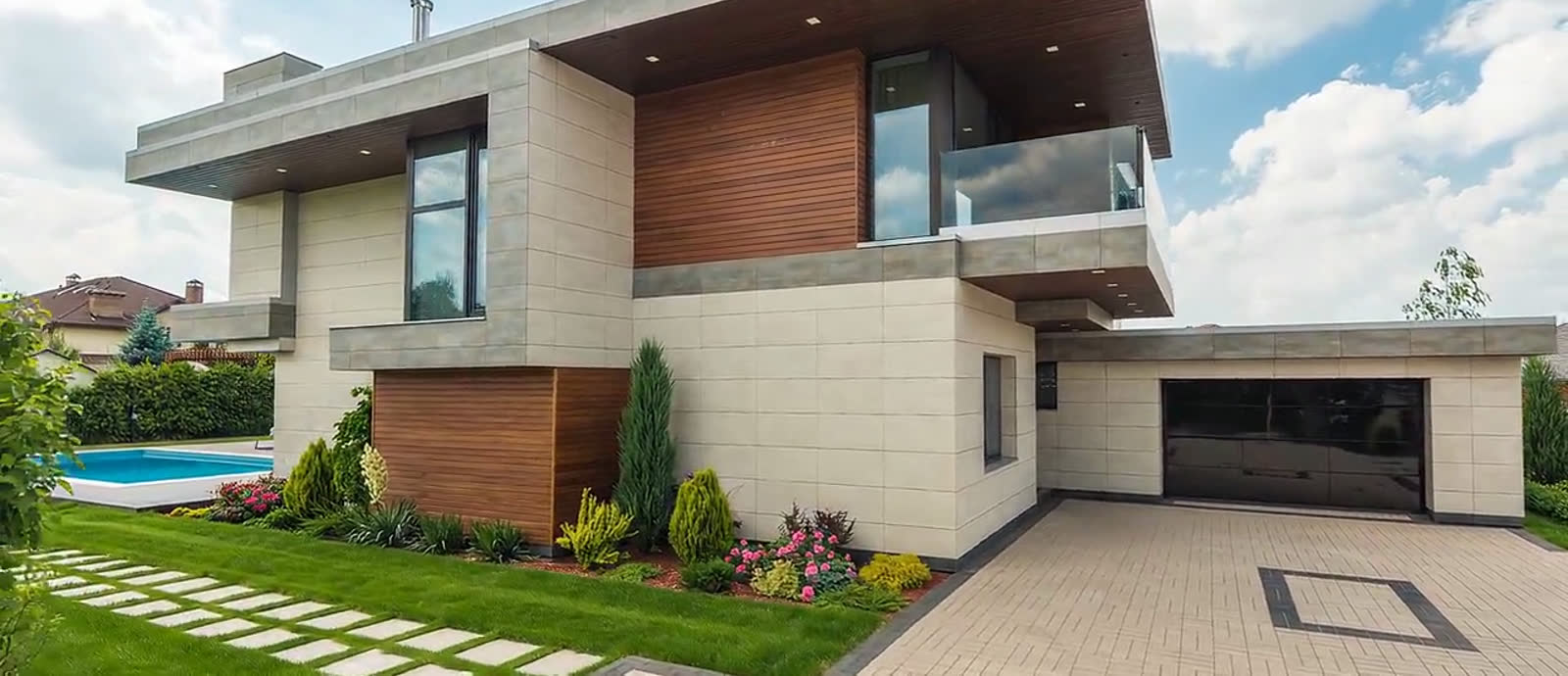 Modern villa — closing frame